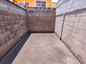CASA EN VENTA CON ALBERCA CERCA DE LA ALBERCA OLIMPICA EN TEZOYUCA