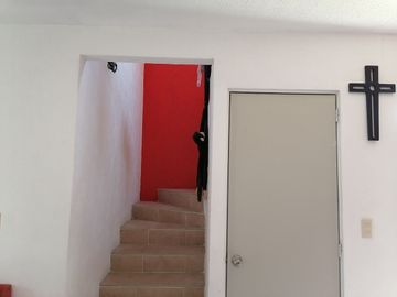 CASA EN VENTA CON ALBERCA CERCA DE LA ALBERCA OLIMPICA EN TEZOYUCA