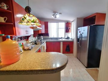 VENTA CASA ALBORADA X ETAPA CONJUNTO CERRADO