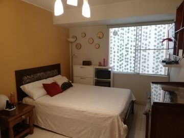 DEPARTAMENTO CON BUENA UBICACION EN SURCO FRENTE A PARQUE