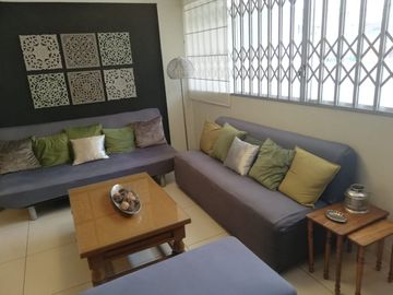 DEPARTAMENTO CON BUENA UBICACION EN SURCO FRENTE A PARQUE