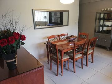DEPARTAMENTO CON BUENA UBICACION EN SURCO FRENTE A PARQUE