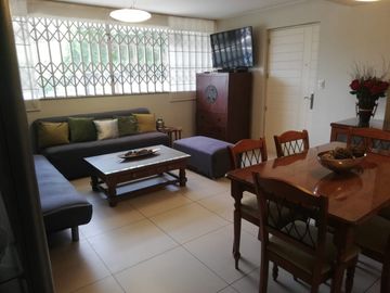 DEPARTAMENTO CON BUENA UBICACION EN SURCO FRENTE A PARQUE