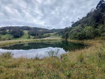 hacienda lechera ganadera de venta sector vía a soldados a 12 minutos de Cuenca