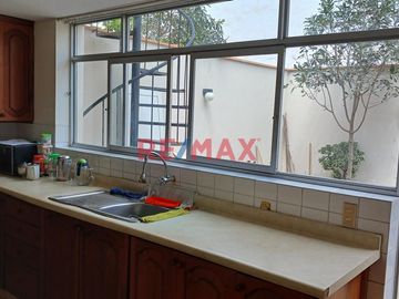 Venta De Casa De 220 M2 A 415 Mil Dolares