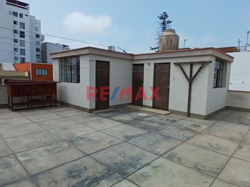 Venta De Casa De 220 M2 A 415 Mil Dolares