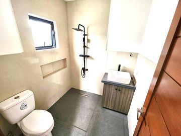 RFO 4-Bedroom House & Lot For Sale With A Beautiful Mountain View in Taytay Rizal