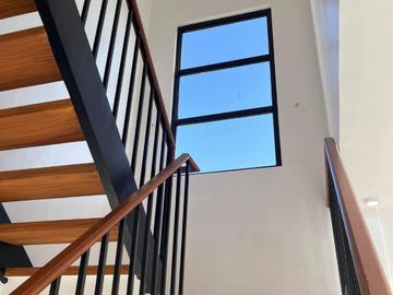 RFO 4-Bedroom House & Lot For Sale With A Beautiful Mountain View in Taytay Rizal