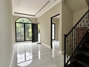 Rumah Classic Ready Murah GDC Depok 2 Lantai Nego Sampai Deal