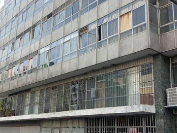 Hermoso Departamento En Venta En El Centro De Lima: Espacio Estratégico Con Encanto Colonial