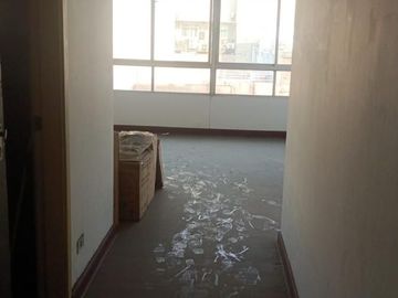 Hermoso Departamento En Venta En El Centro De Lima: Espacio Estratégico Con Encanto Colonial