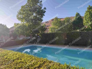 SE VENDE CASA HUECHURABA LA LIGURIA 203 mts2 3D 3B + 2 estac