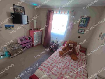 SE VENDE CASA HUECHURABA LA LIGURIA 203 mts2 3D 3B + 2 estac