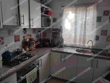 SE VENDE CASA HUECHURABA LA LIGURIA 203 mts2 3D 3B + 2 estac