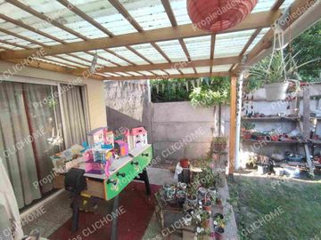 SE VENDE CASA HUECHURABA LA LIGURIA 203 mts2 3D 3B + 2 estac