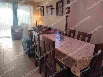 SE VENDE CASA HUECHURABA LA LIGURIA 203 mts2 3D 3B + 2 estac
