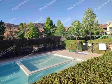SE VENDE CASA HUECHURABA LA LIGURIA 203 mts2 3D 3B + 2 estac
