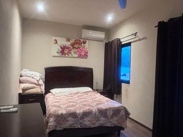 CASA EN RENTA EN SANTIAGO EL CERCADO N.L.