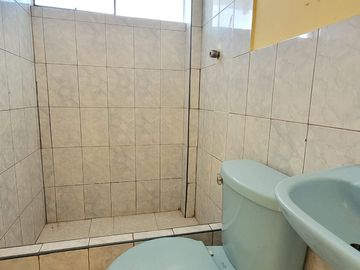 REMATE DE CASA CERCA DE AVENIDA MÉXICO Y SAENZ PEÑA EN CHICLAYO