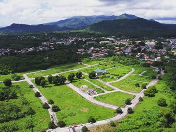 PREMIUM HOUSE&LOT IN ALAMINOS LAGUNA - PARCO ROYALE - SOFIA EXPANDED MODEL(COMPLETE FINISHED TURN OVER)