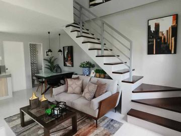 FOR SALE MODERN 3 BEDROOM HOUSE AND LOT IN ALAMINOS