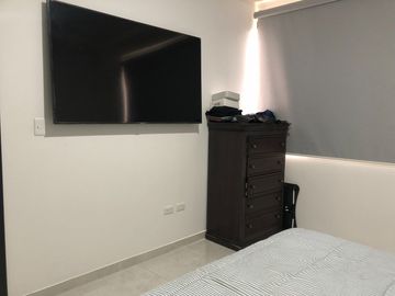 vendo departamento de 2 dormitorios frente al Centro Comercial El Dorado.
