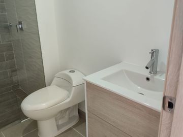 VENTA DE APTO PARA ESTRENAR 116.61 M2 PISO 12 CONJUNTO RESIDENCIAL Y COMERCIAL  PODIUM