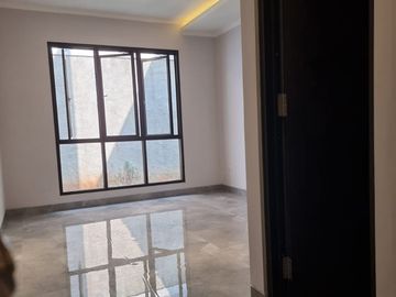 Jual Rumah Mewah 2 Lantai di Kebon Jeruk Jakbar 11373-SC 0811111----