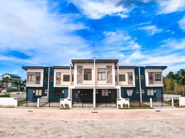 HOUSE AND LOT IN CALAMBA NEAR RESORTS AND MALLS