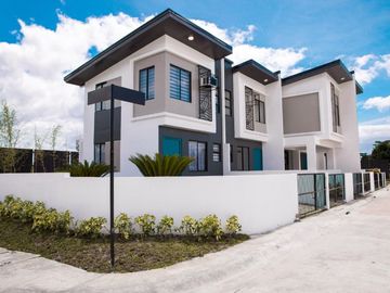 HOUSE AND LOT IN CALAMBA NEAR RESORTS AND MALLS
