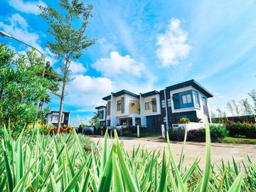 HOUSE AND LOT IN CALAMBA NEAR RESORTS AND MALLS