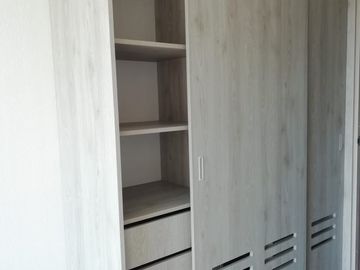 Ocasión por viaje! Bajó de precio!!! Se vende lindo departamento en Jesús María con cochera