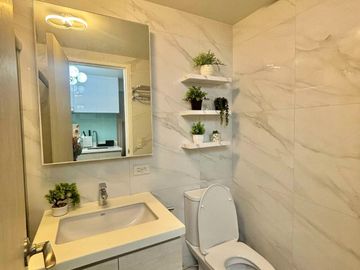 FOR SALE - 1BR SEAVIEW LOFT IN MANDANI BAY, MANDAUE CEBU. INTERIOR DESIGNED & FURNISHED.