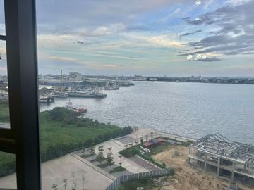 FOR SALE - 1BR SEAVIEW LOFT IN MANDANI BAY, MANDAUE CEBU. INTERIOR DESIGNED & FURNISHED.