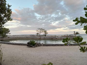 180 sq.m. furnished  beach condo unit of 2-BR in an upscale resort-Mactan @ P25M
