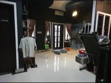 Rumah di Jual di Palm Spring Jambangan Dekat Gayungsari, Ketintang