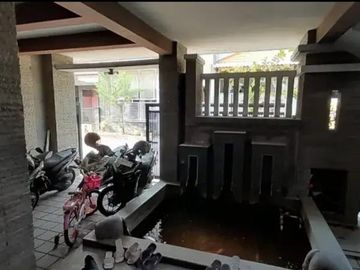 Rumah di Jual di Palm Spring Jambangan Dekat Gayungsari, Ketintang