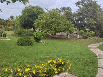 SE VENDE CASA DE PLAYA CON 2 LOTES EN LAS LAJAS DE CHAME