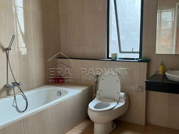Rumah minimalis modern  di Bintaro Sektor 7, Cluster Kebayoran Village, Langsung Owner