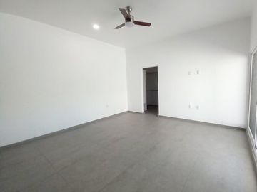 CASA EN VENTA EN LOMAS DE COCOYOC