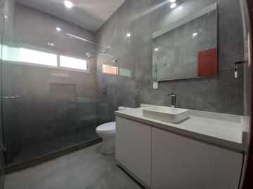 CASA EN VENTA EN LOMAS DE COCOYOC