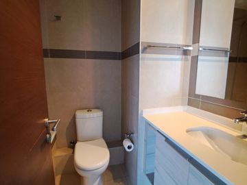 VENDO LINDO  Departamento 2D,2B,2E , con  vista   al mar , sector poniente