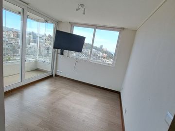 VENDO LINDO  Departamento 2D,2B,2E , con  vista   al mar , sector poniente