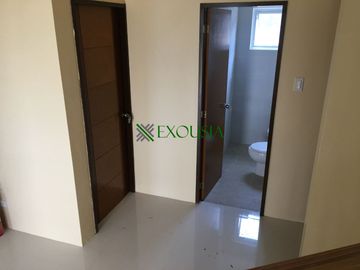 READY FOR OCCUPANCY 5 BEDROOM UNIT (CORNER LOT) WITH THE VIEW OF MT. MAKILING