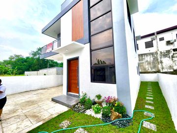 RFO 4-Bedroom House & Lot For Sale With A Beautiful Mountain View in Taytay Rizal