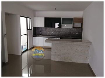 Casas con alberca privada, 4 recámaras, excelentes acabados
