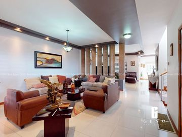 CASA EN VENTA EN MISION DEL VALLE CON PANELES SOLARES