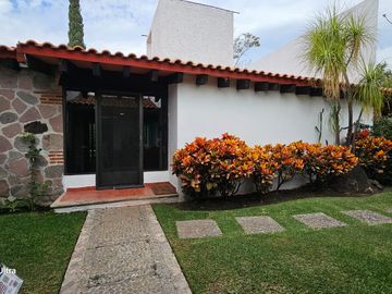 Casa para fines de semana o vacaciones, fracc las fincas Jiutepec Morelos.