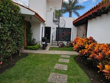Casa para fines de semana o vacaciones, fracc las fincas Jiutepec Morelos.