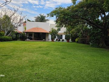 Casa para fines de semana o vacaciones, fracc las fincas Jiutepec Morelos.